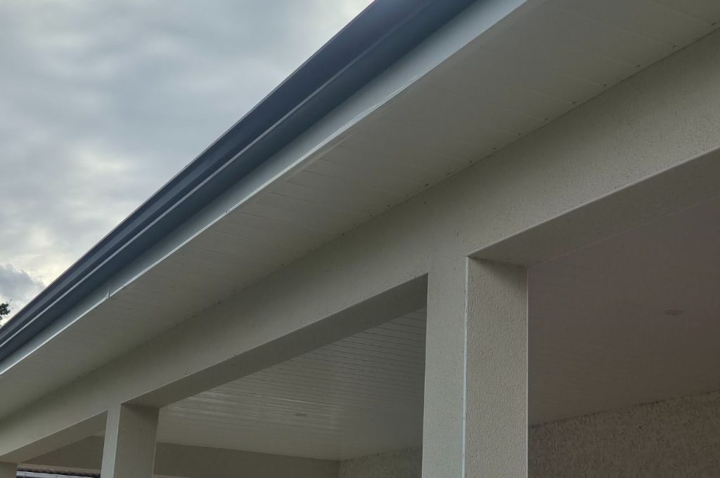 habillage JNS Travaux, habillage toiture blanc